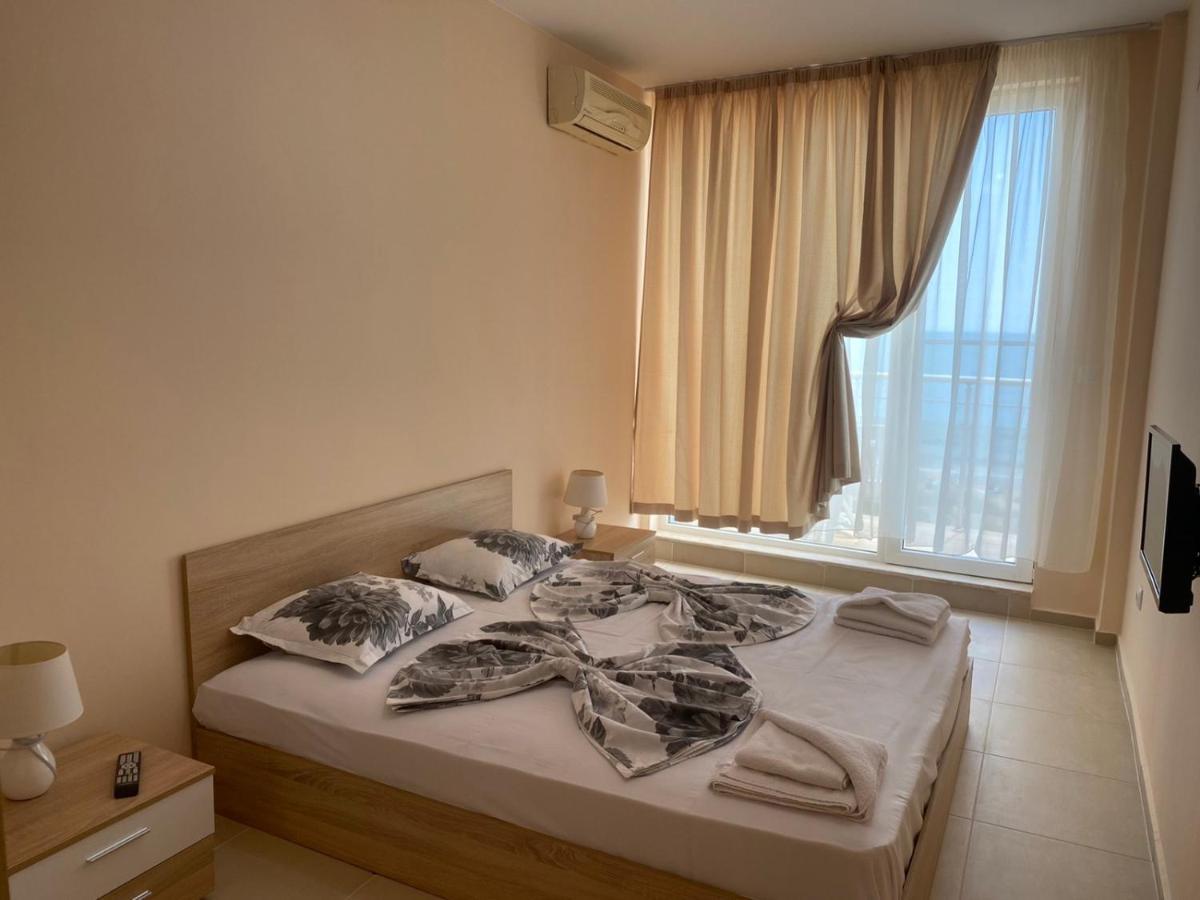 Golden Sea View Apartments 1 Поморие Экстерьер фото